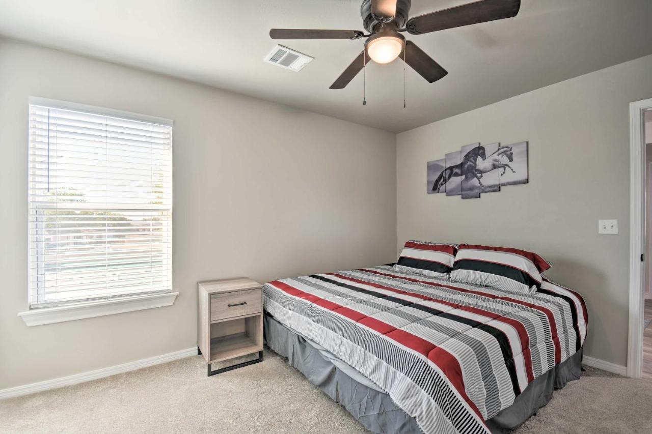 Bright Amarillo Townhome Near Parks And Town! Экстерьер фото