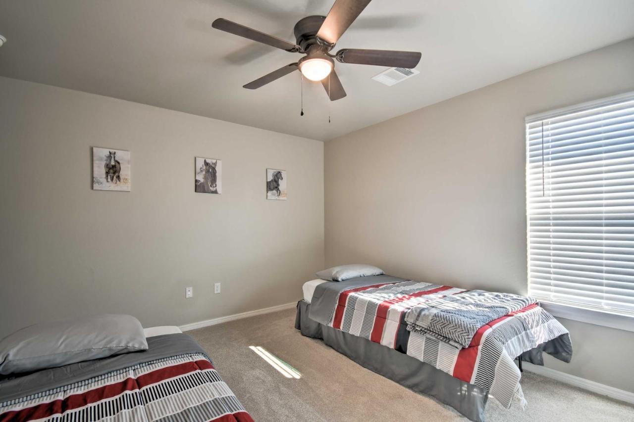 Bright Amarillo Townhome Near Parks And Town! Экстерьер фото